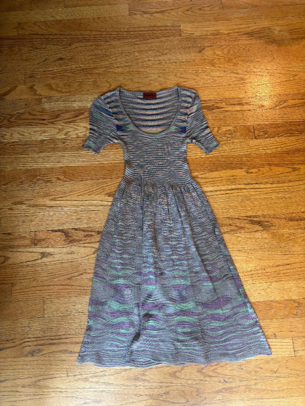 Gorgeous Missoni stretchy scoop neck dress with slip